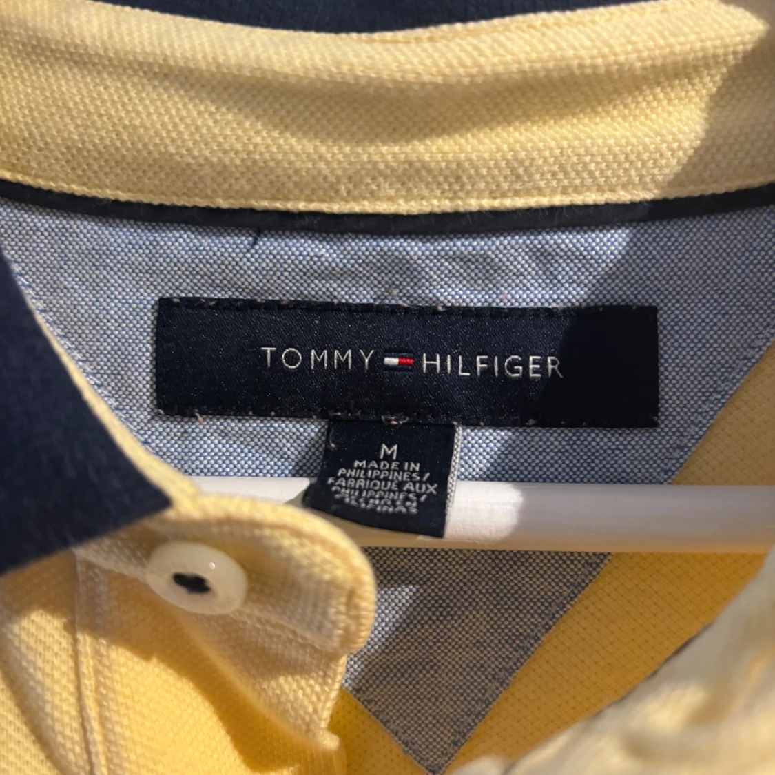 Gul och marinblå Hilfiger piké - 2