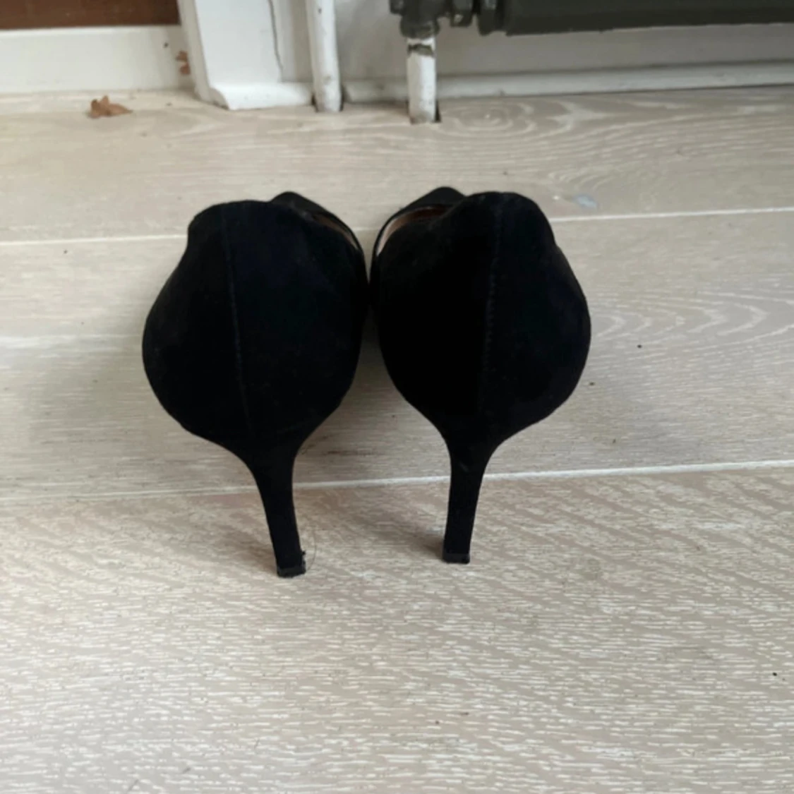 Svarta mockapumps från Mango - 2