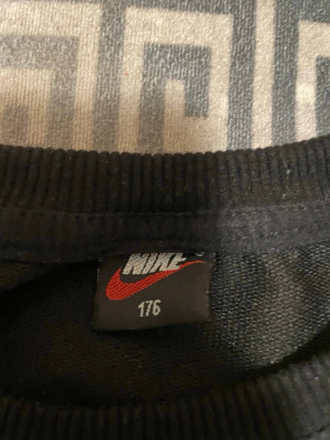 Svart Nike sweatshirt med logga - 2