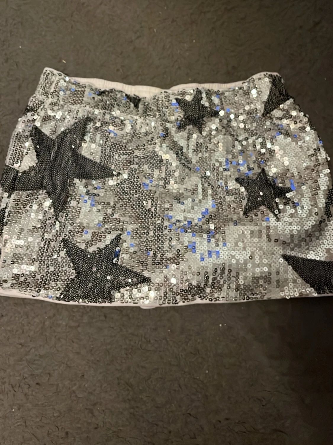 Silvrig paljettkjol med stjärnor - 1