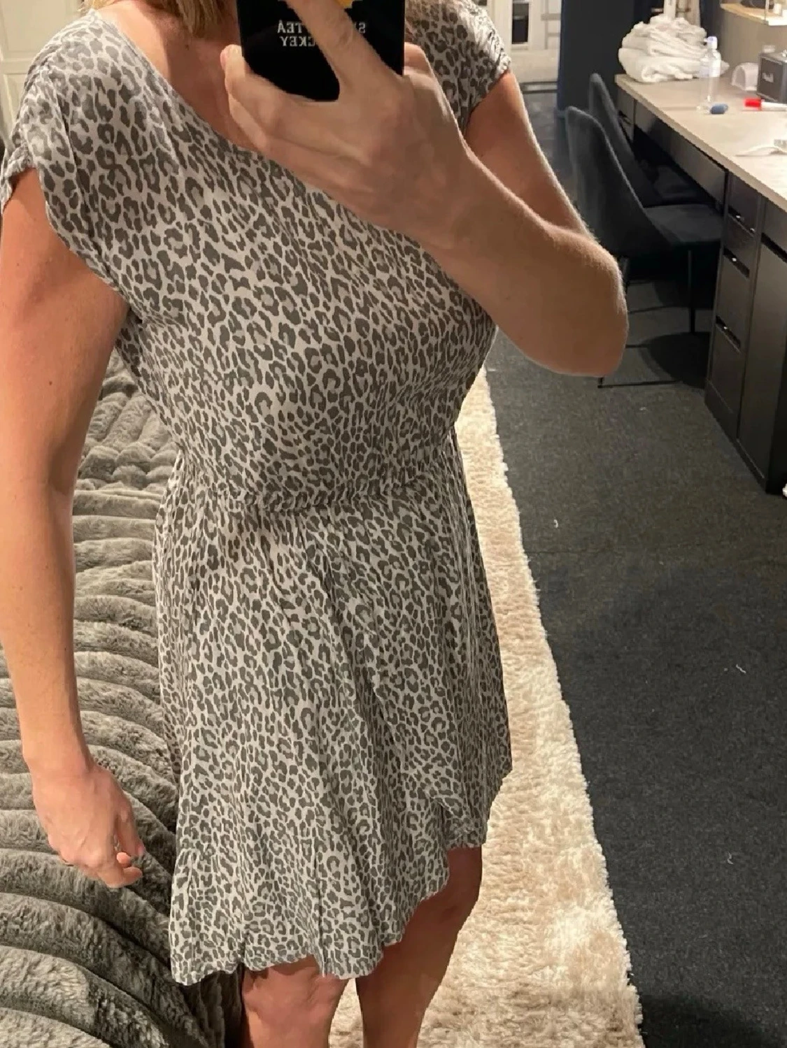 Grå leopardmönstrad klänning från ONLY - 2
