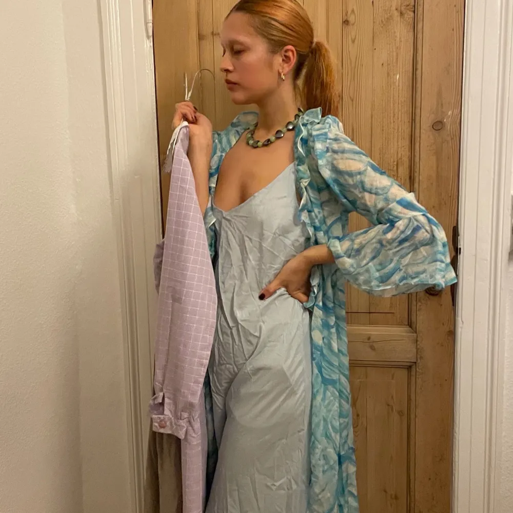 Beautiful silk chiffon wrap dress  from Helmstedt. Used once. Has a blue underdress🧊. Klänningar.