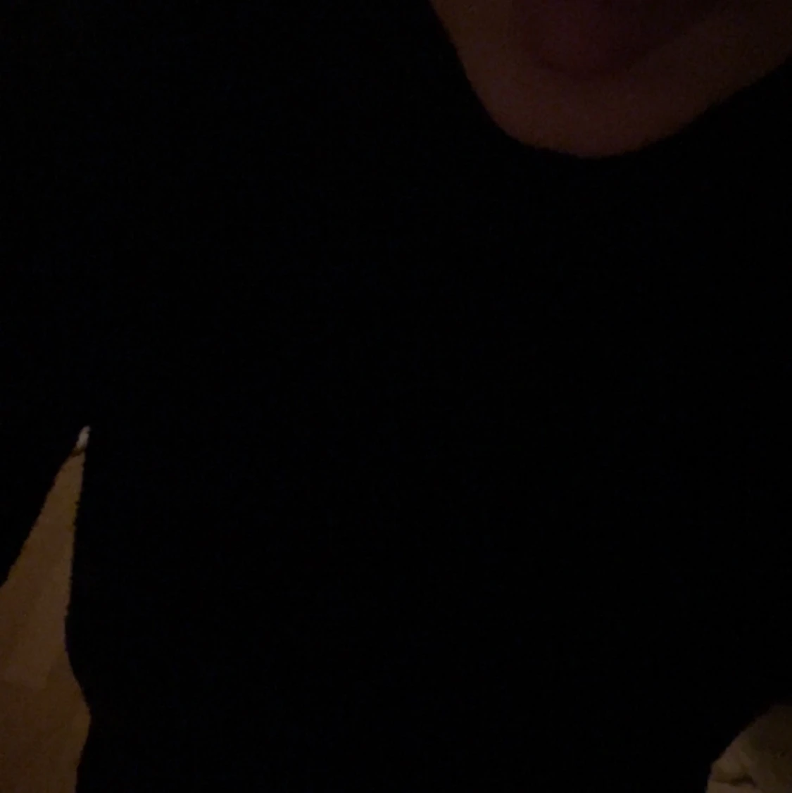 Fin svart stickad tröja  - 90