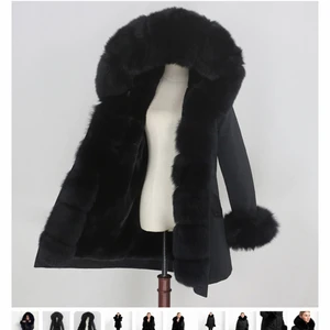 Fatima parka - Den klassiska Fatima parka i storlek M. Använd en vinter så i fint skick. Säljer då jag har köpt en ny vinterjacka. Och vill bara sälja den här.  Nypris: 3999kr. Mitt pris 1200kr.