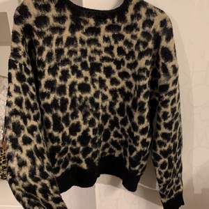 Leopard tröja från NA-KD😊 Som ny😊