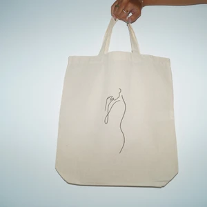 Tygväska - en mordern, stilren och återandbar tygkasse tillverkad av 100% ekologisk bomull