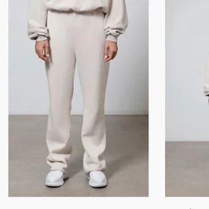 LxA sweatpants beige - Storlek S, endast provad och dem passade inte! Köparen står för frakt! 76kr frakt. Nypris 600kr