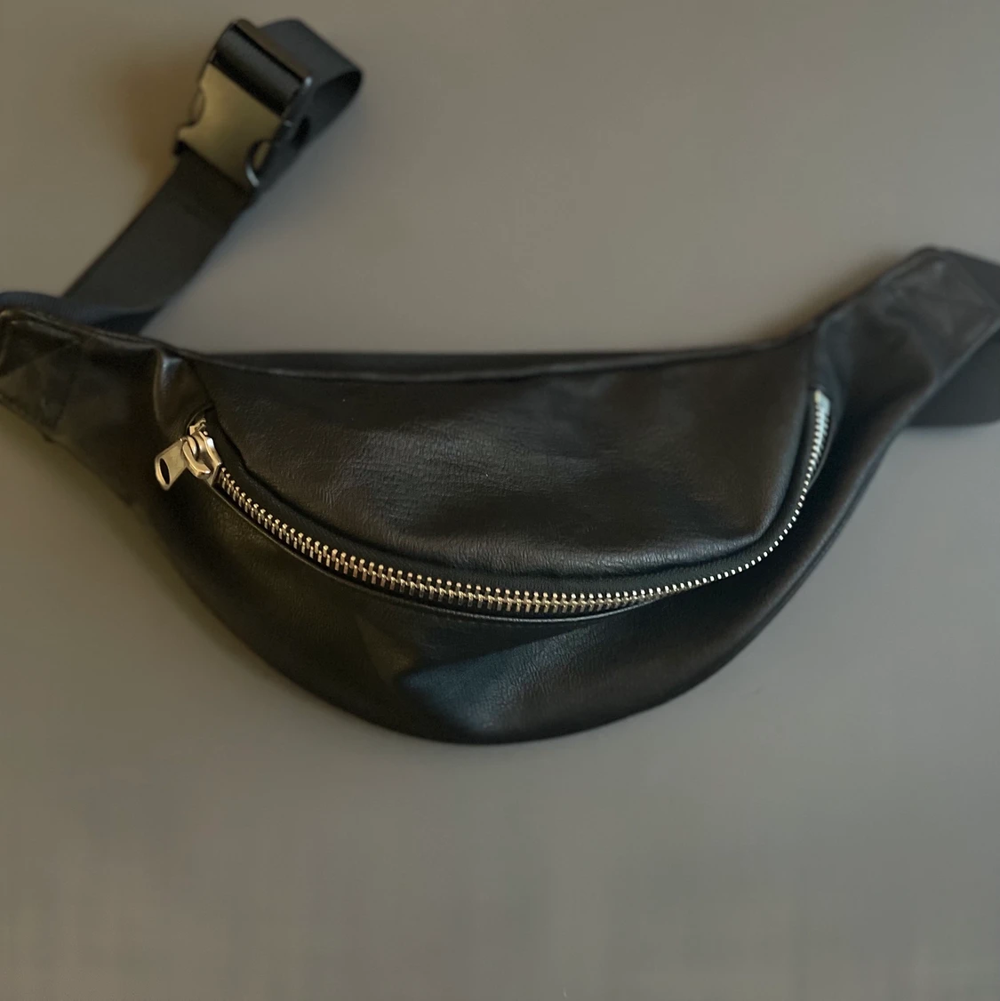 Monki Svart Fannypack