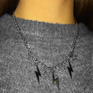 Halsband  - Super fina halsband. 85kr inkl frakt. Hör gärna av er vid funderingar eller intresse💓⭐️