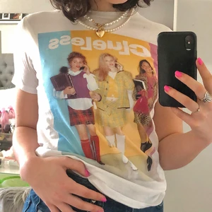 CLUELESS topp - clueless topp i vintagestil, köpt på ASOS. Knappast använd så i bra skick!! frakt tillkommer ✨