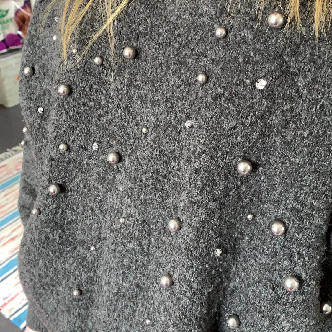 Stickad tralla med pärlor  - 91