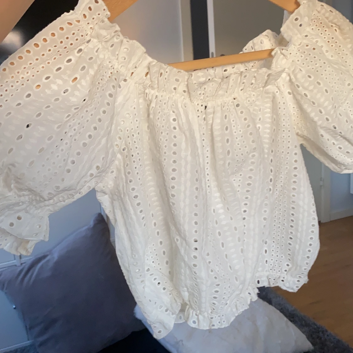 Topp med puffärm - 90