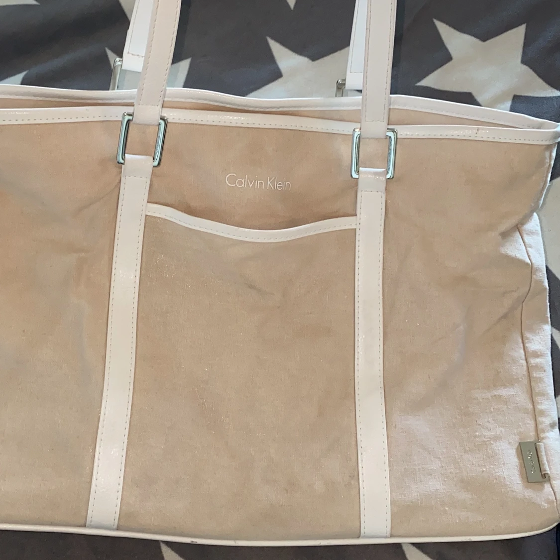 Calvin Klein vit väska