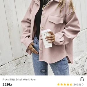 Vårjacka SHEIN - Helt ny, helt oanvänd endast testad, säljer för att den ej satt fint på mig, pris kan diskuteras.