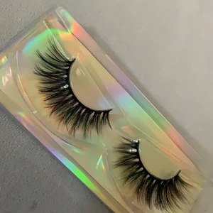 Fransar - Fransar som är lite längre i modellen med volym. 1 för 50kr 2 för 80kr. Gåva medföljer, FRI FRAKT🌸