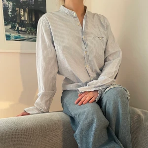 Oversized vintage skjorta💕 - Snygg Oversized vintage skjorta från Pull & Bear💕 storlek L.                                                                  Pris: 70kr, Skriv buden till mig privat eller kommentera på bilden!  Köpare står för frakten (Du bestämmer vilket paket så länge det uppfyller vikt och storleks kraven) Kan även mötas upp mellan Varberg & Göteborg 
