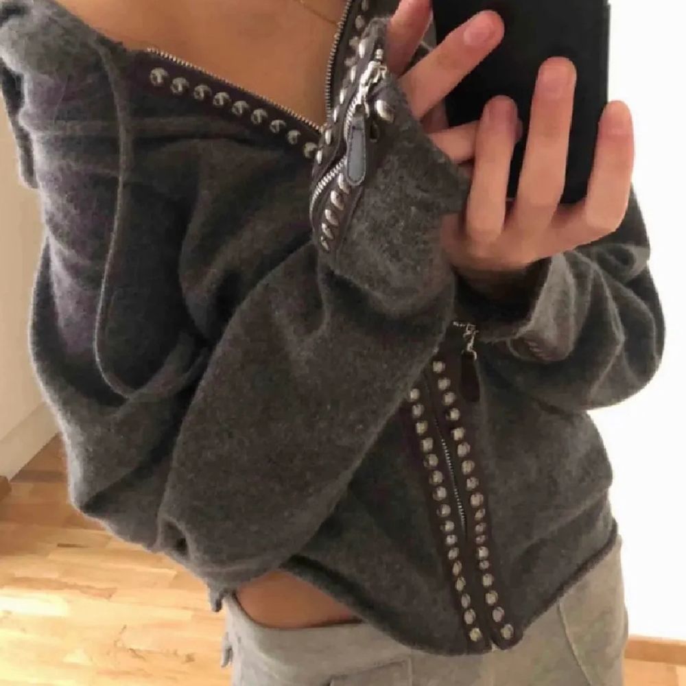 Så sjukt fin hunkydory kofta i 70% alpaca ull😼😼BUDA!!💗💘. Tröjor & Koftor.