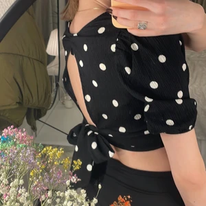 Topp - Super söt topp från hm. Aldrig använd! 💗