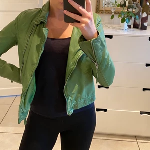 Grön skinnjacka - Grön skinnjacka från Rock And Blue