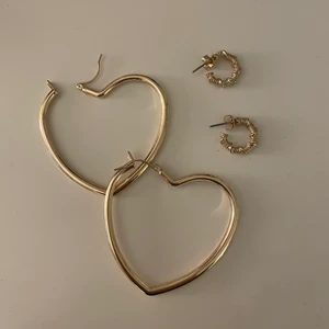 Örhängen - Oanvända örnhängen, frakten ingår