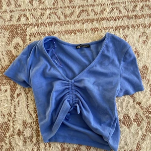 Topp från zara - Storlek medium, passar small. 🤍