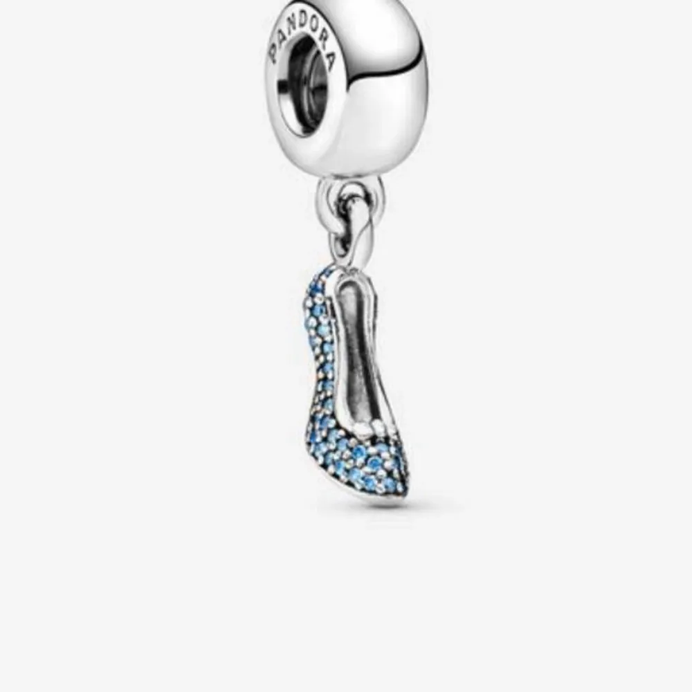 Pandora Charms new.  Comes in original box and bag silver s925ale. Will do bundle deals on all pandora items prices are from £20 each . Accessoarer.