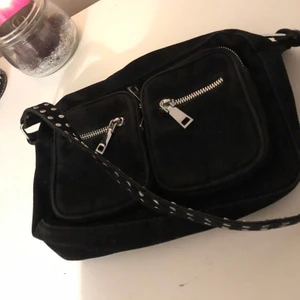 Noella bag  - Säljer min fina noella väska i den minsta storleken. Väskan är i mycket bra skick, knappt använd. Kunden står för frakten 🤎 