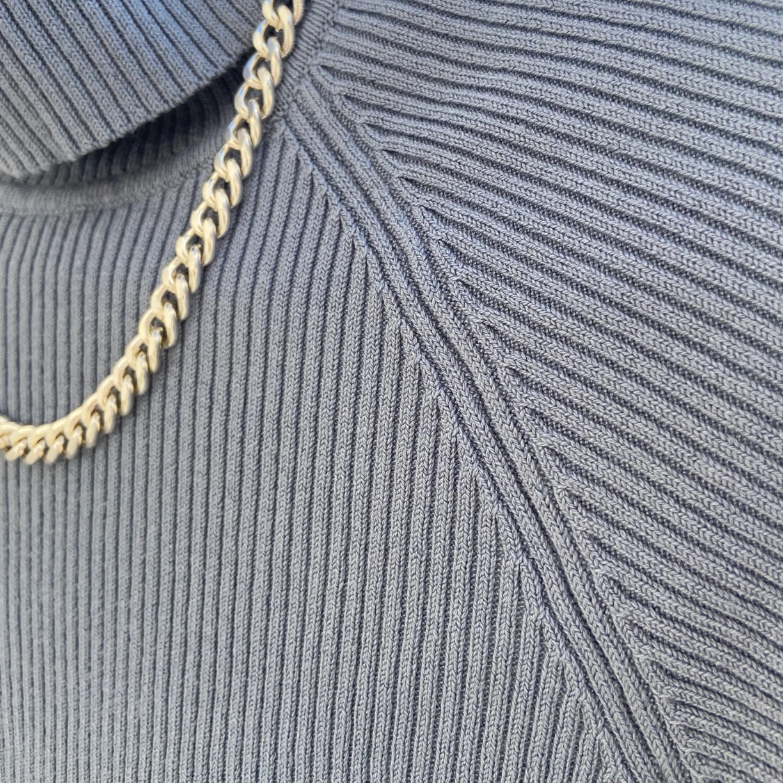 Ljusblå polokrage  - 91