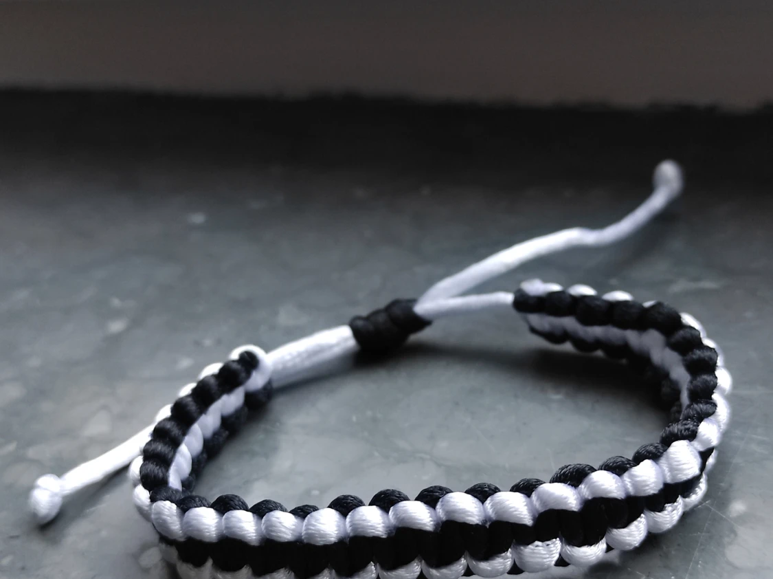 Egen tillverkat armband