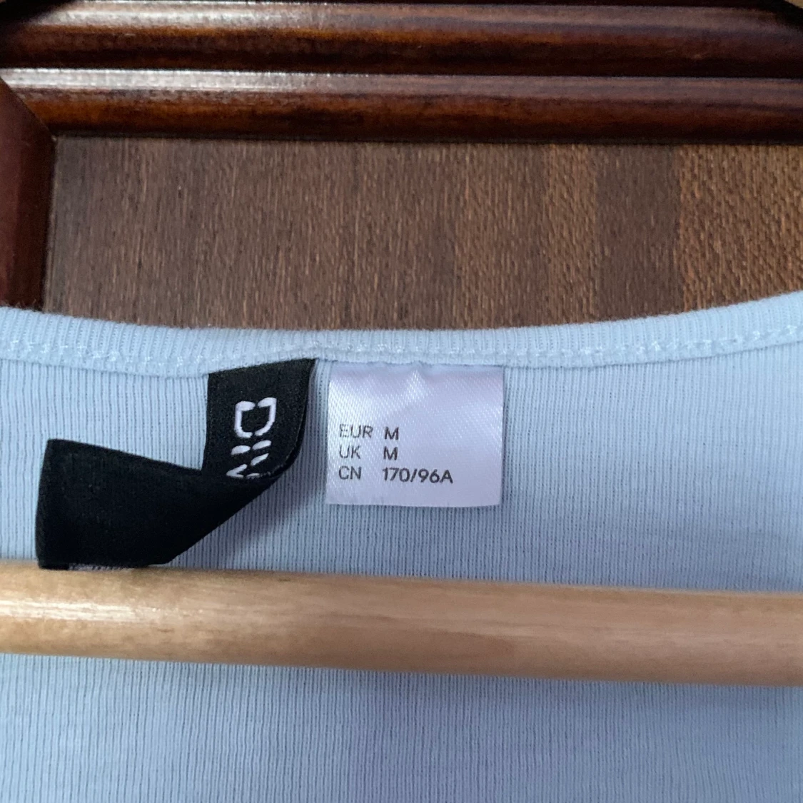 Knyttopp från HM ljusblå - 91