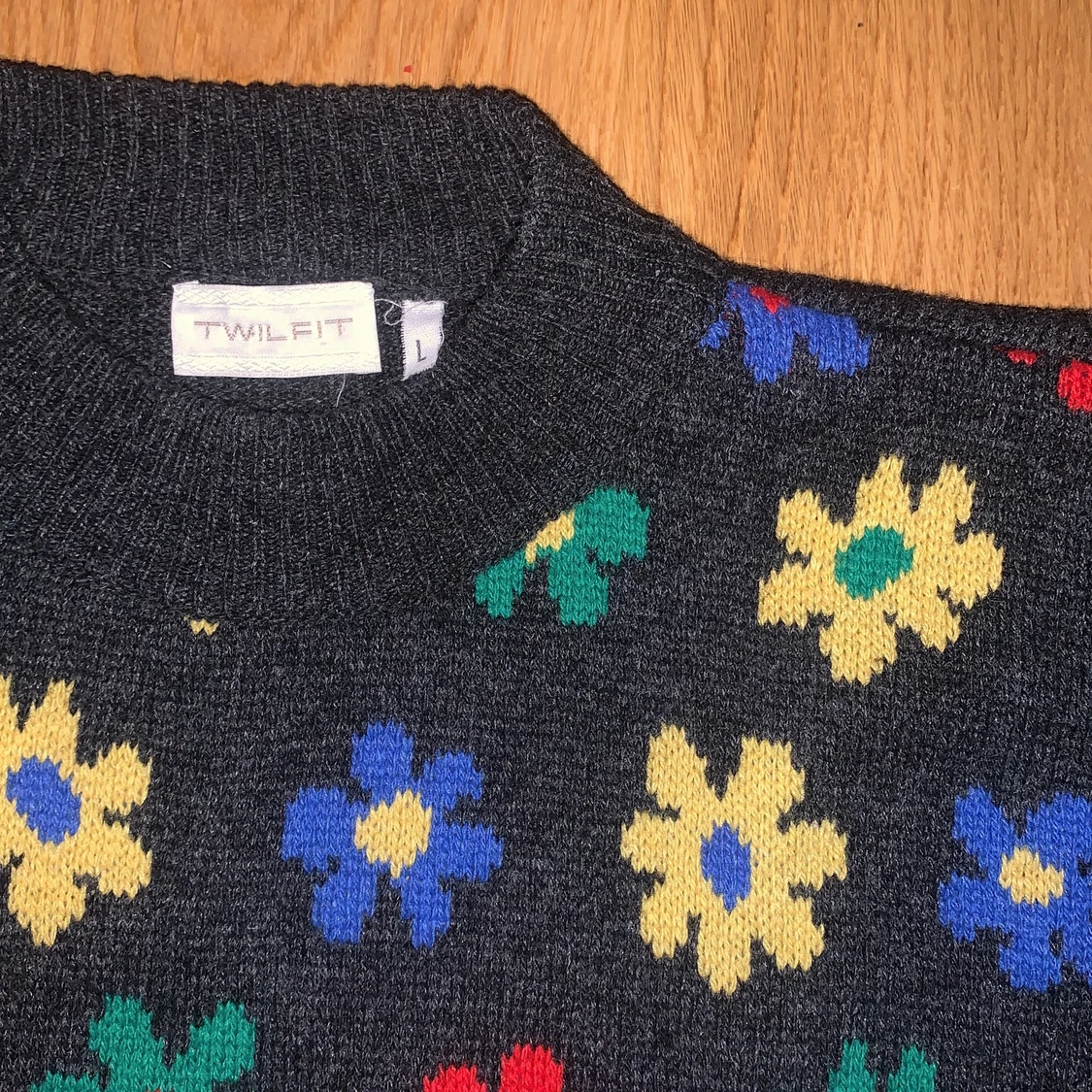 Stickad tröja  - 91