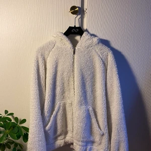 Kofta - Världens mysigaste kofta, köpt på gina tricot❤️ Perfekt till hösten!😍