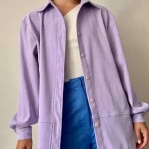 Vintage overshirt - Härligaste overshirten i superskönt material. Köpt vintage och i jättebra skick💖💖