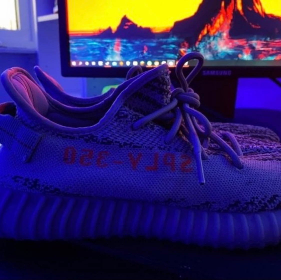 Yeezy beluga 2.0 - 90