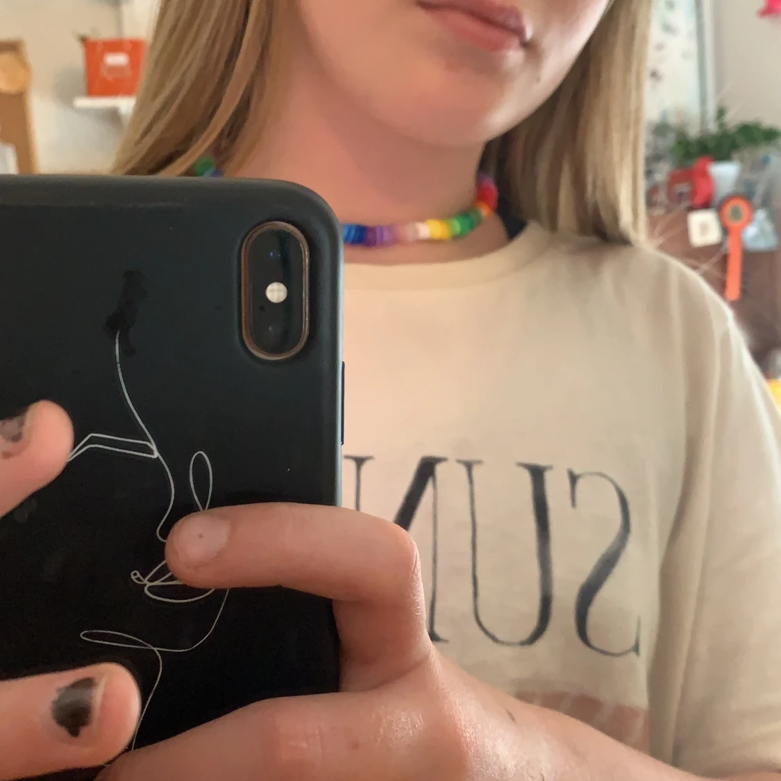 Regnbågigt halsband med lås💛 20kr+ frakt