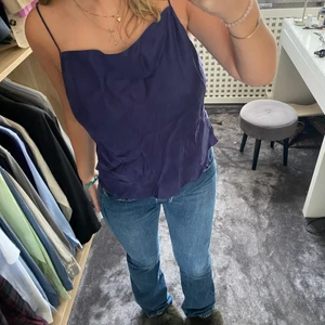 Topp - Så fin topp från otherstories. Använt fåtal gånger och har inga defekter. I stlorlek 40 men passar mig som är en 36💕