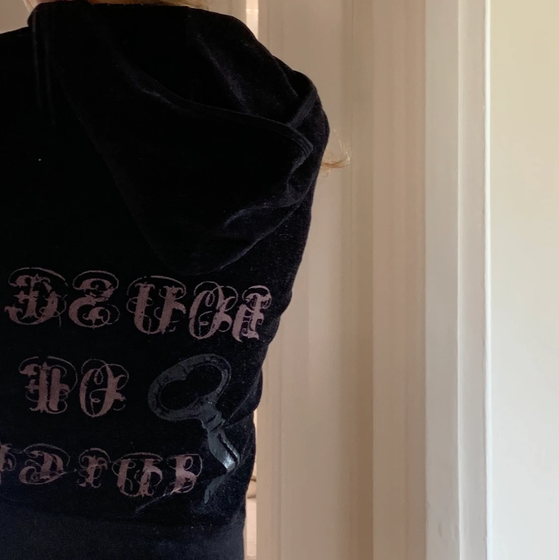 Svart juicy couture hoodie  - 90