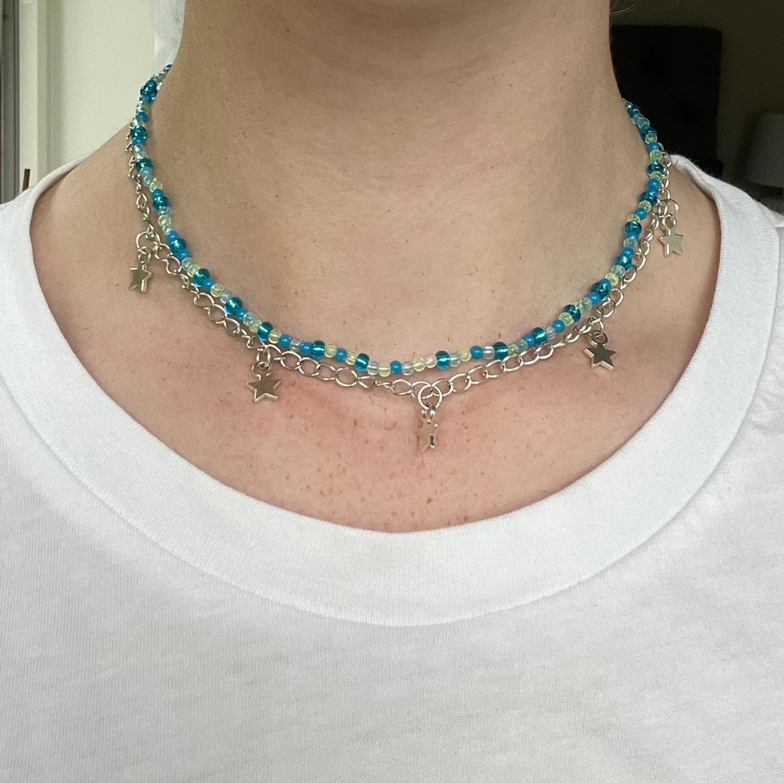 Blått pärlhalsband💙💙