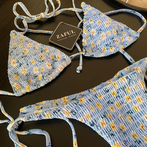 Blå bikini - Så fin bikini från Zaful. Oanvänd med lappar och hygien plast kvar. Stl M men passar S