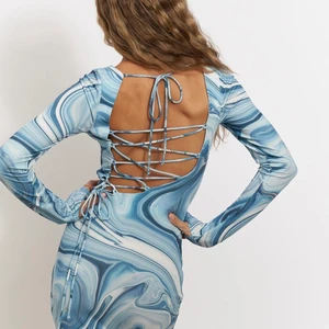 Hanna Schönberg x NA-KD dress - Hanna Schönberg x NA-KD dress - sold out. Stretchy so fits both M and L 