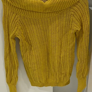 Tröja från kappahi storlek 170  - Jätte fin färg, den oxå jätte fin den ser liten ut men när man har på sig den då den är perfekt 🤩 