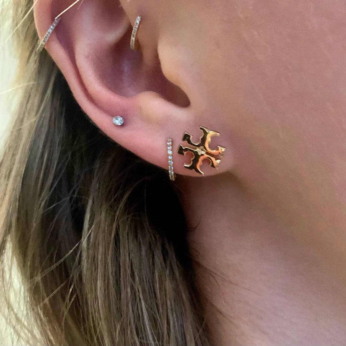 Tory Burch logo örhängen 