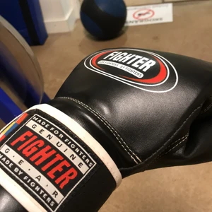 Boxhandskar - Väldigt bra och bra skick