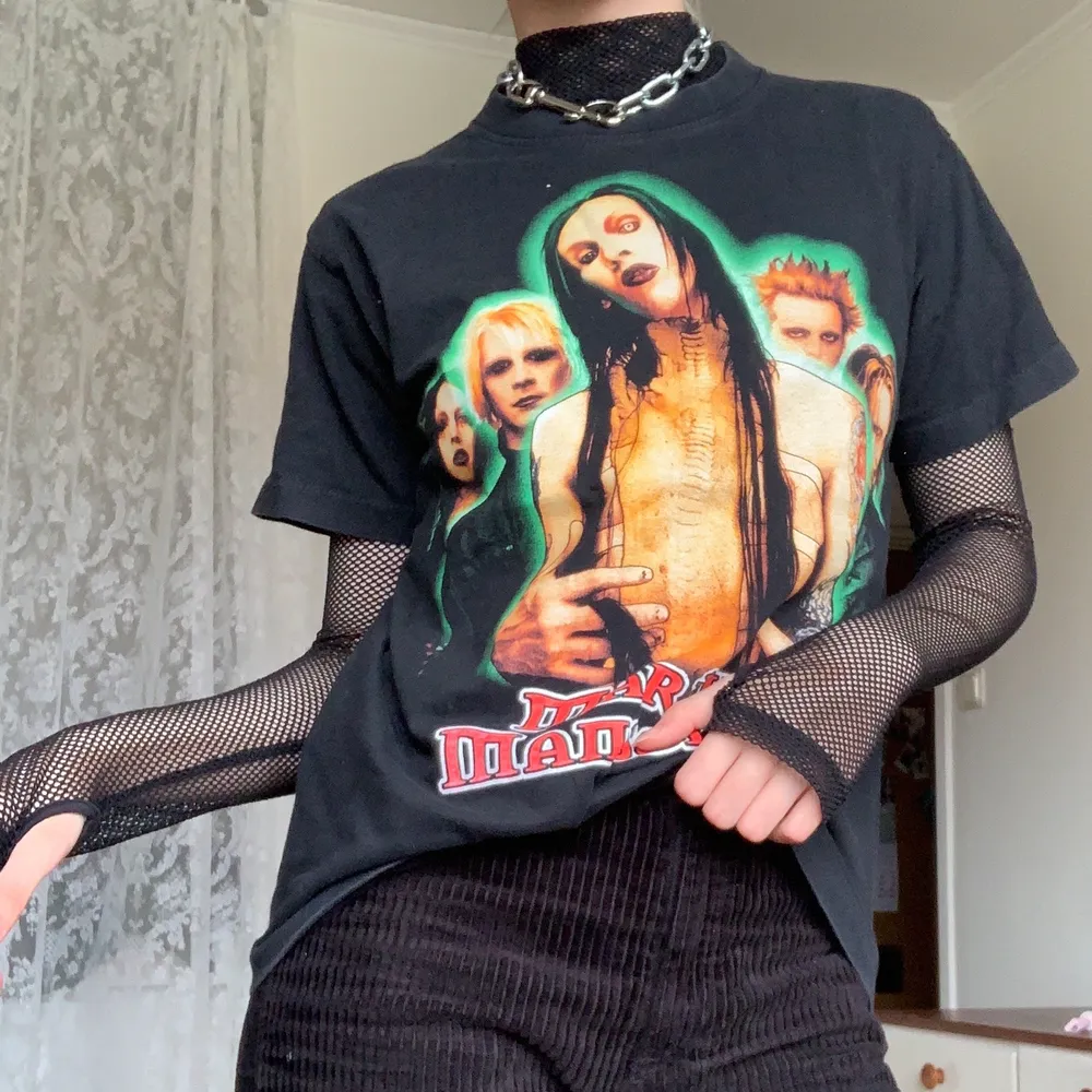 Äkta vintage Manson merch köpt från Wasted Paris Vintage för 300kr. Helt oanvänd! . T-shirts.