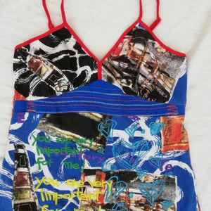 Linne strl L/XL - Cool 90/00 tals linne i bra skick. Är i strl L/XL men passar även M och S. Är köpt begagnad så jag vet inte vart den är från. 