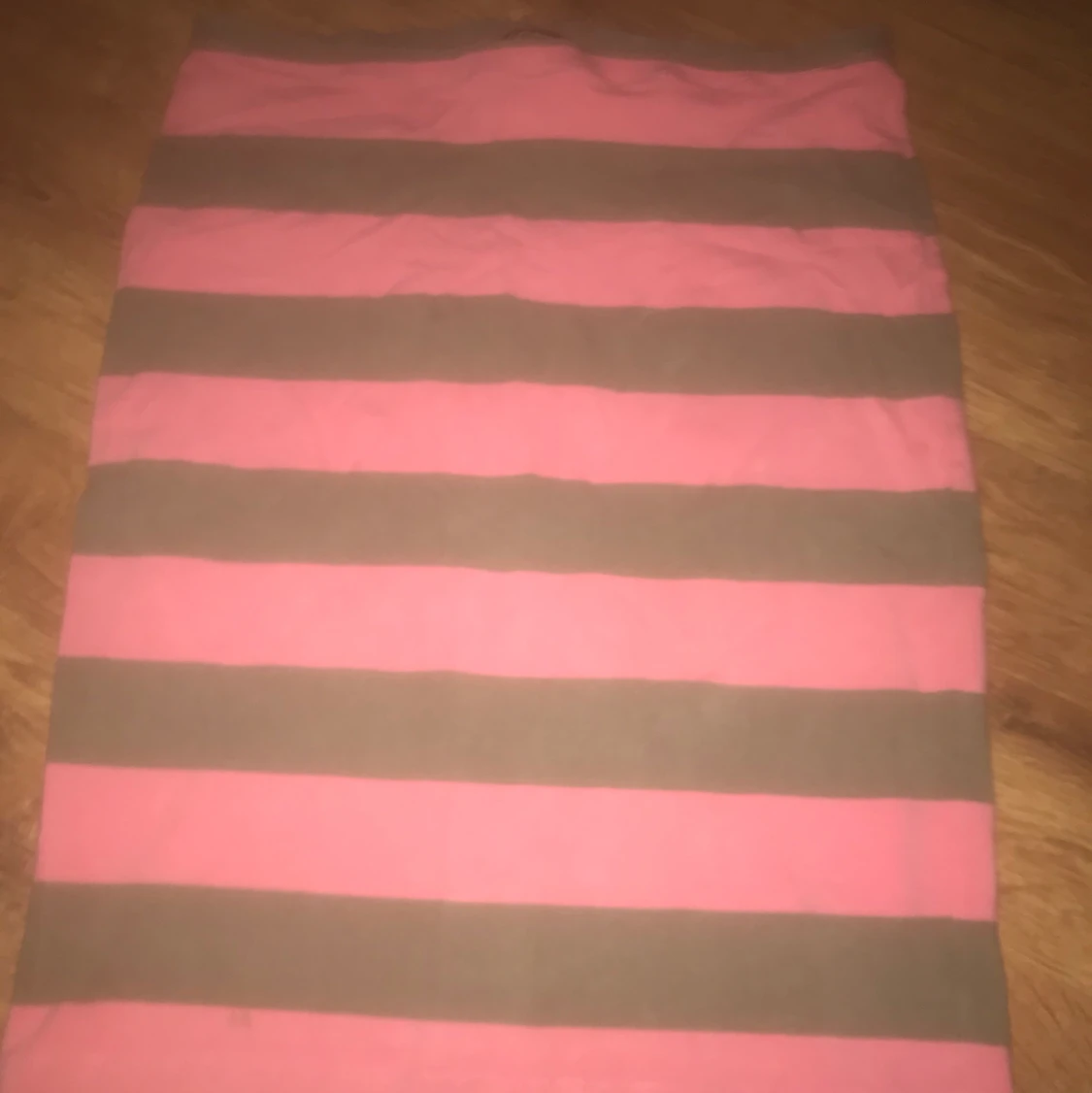 Randig kjol 95kr med frakt inräknat