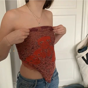 Zadig Voltaire  - Säljer denna JÄTTEFINA, trendiga och sköna sjal från Zadig och Voltaire! Jättefint material! ❤️