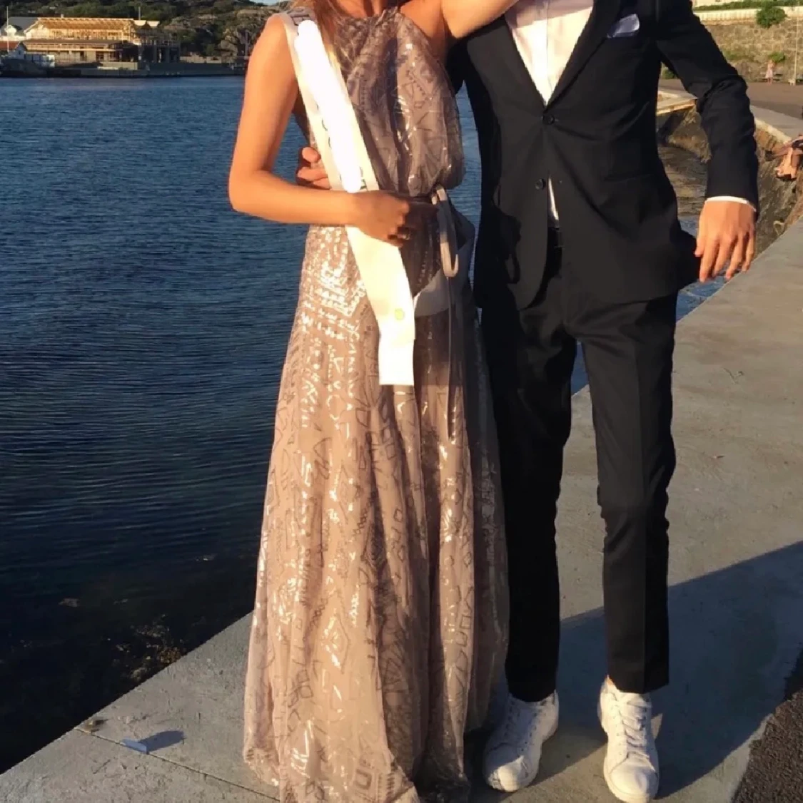 Balklänning med paljetter  - 90