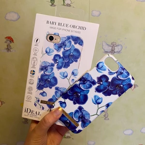 Ideal of sweden skal iPhone 7/8 - Oanvändt ideal of Sweden skal till iPhone 7/8! Säljer då de bara legat i en låda! (Har några få repor på sig (se sista bild) men annars som ny) 