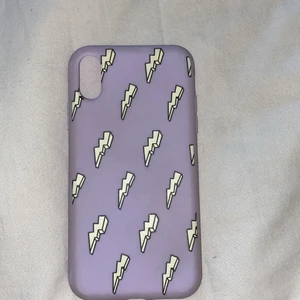 Fint skal till XR!  - Ett skal från shein till iPhone XR! Väldigt bra skick för jag har använt 1 gång! 